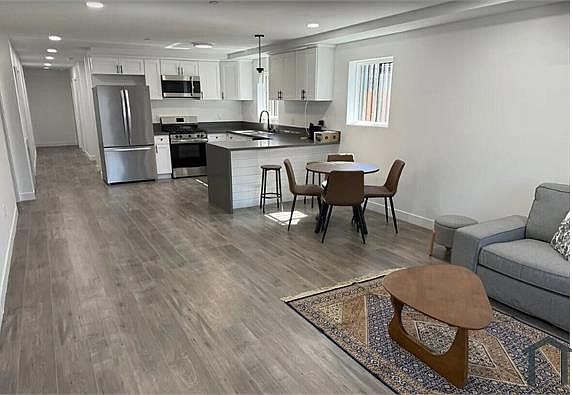 4th image of 1276 W 38th St #2