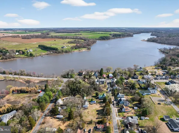 116 2nd St, Crumpton, MD 21628