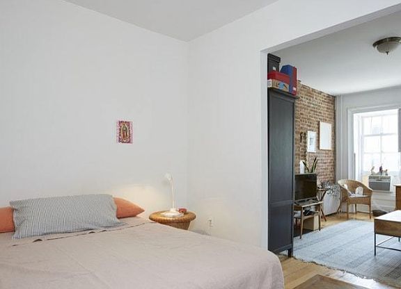 3rd image of 383 Sackett St #2