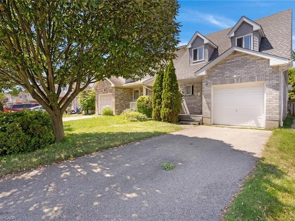 471 Exmoor St, Waterloo, ON N2K 3T7