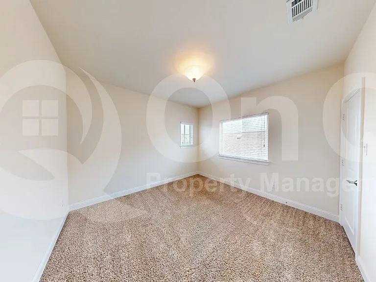 2707 Point Vista Dr — Photo 18