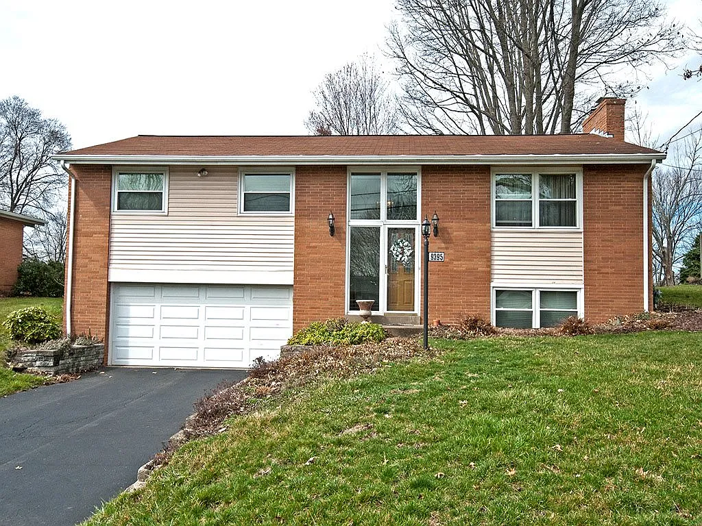 9395 Almar Pl photo 1