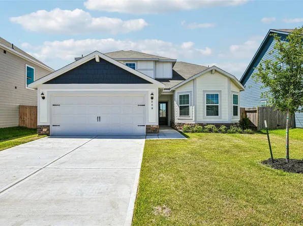 340 Fastboy Ln, Waller, TX 77484