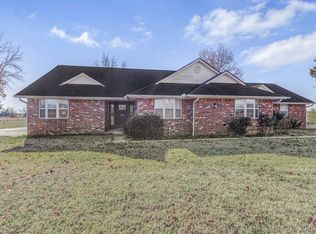 2201 W Main St, Henryetta, OK 74437