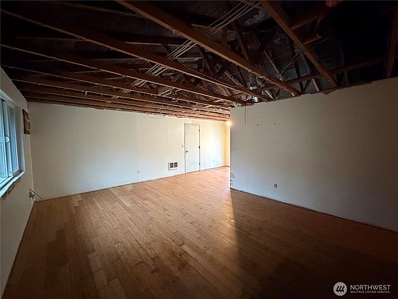 4th image of 46308 Baker Loop Road