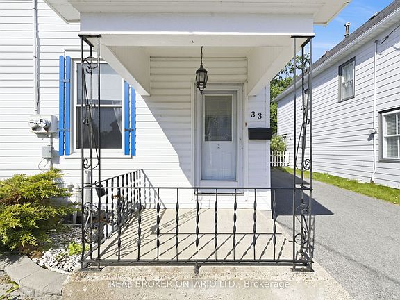 2nd image of 33 Victoria St
