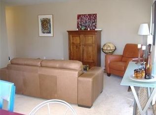 9306 Stone Ave N, Seattle, WA 98103