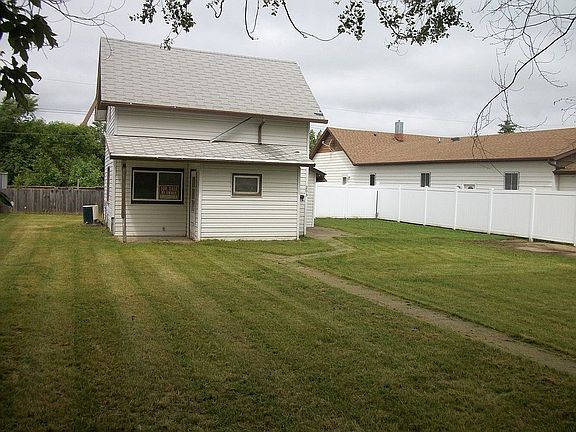 3rd image of 203 S 2nd St