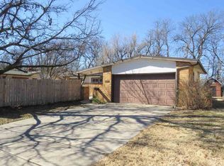1821 N Edgemoor St, Wichita, KS 67208