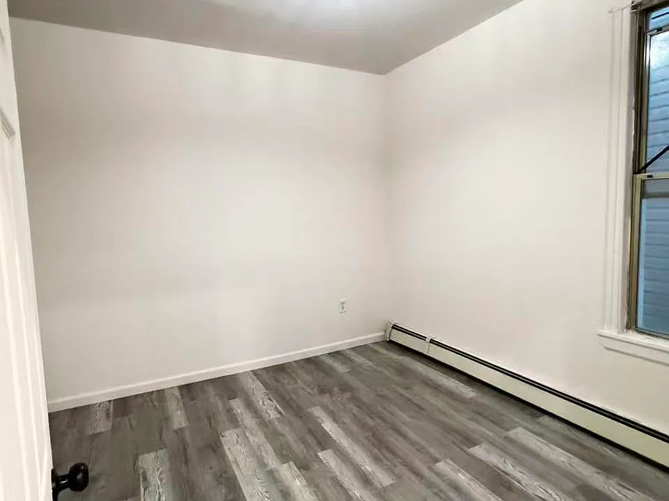 24 Martin Luther King Jr Blvd #2