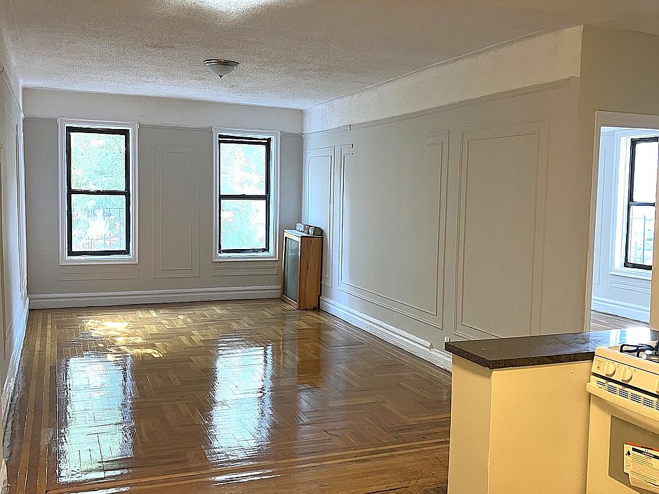 1st image of 2133 Wallace Ave APT 217