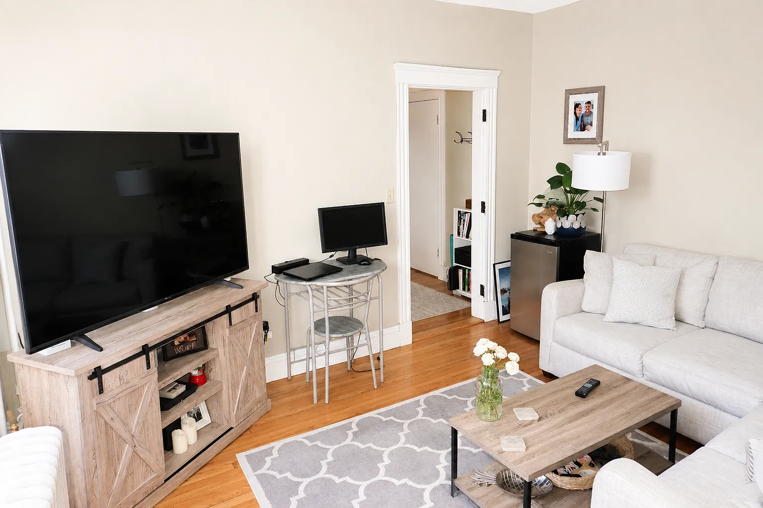 1 bed, 567 sqft, $2,800 — Photo 1