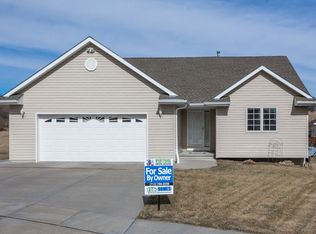 307 Valley St, Glenwood, IA 51534