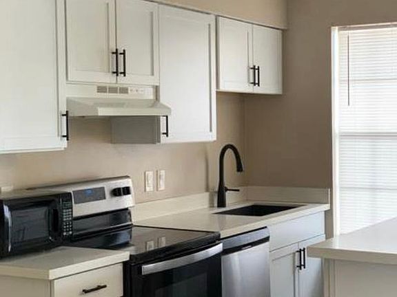 2nd image of 2609 Transcontinental Dr