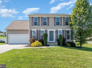 10 Crabapple Dr, York Haven, PA 17370