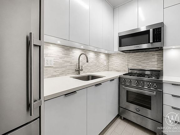 4th image of 408 W 57th St APT 7F