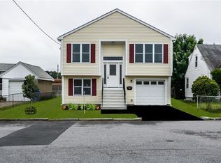 93 Sharon Ave, Pawtucket, RI 02860