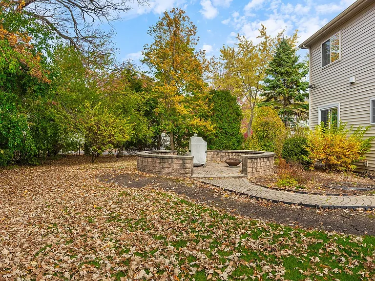 722 Aster Dr — Photo 34