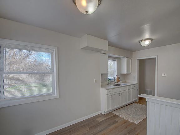 5th image of 4212 E 11th Pl