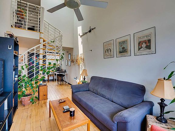 4th image of 16 W Broad St APT 5