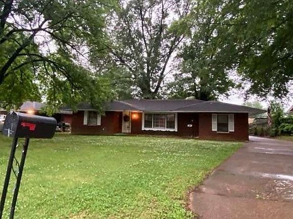 2nd image of 579 Byron Dr