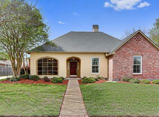 18113 Bel Meadow Ave, Baton Rouge, LA 70810