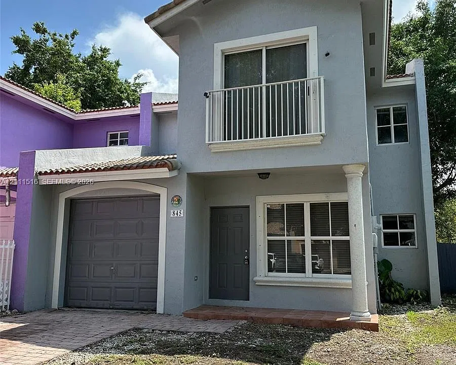 845 SW 6th Pl