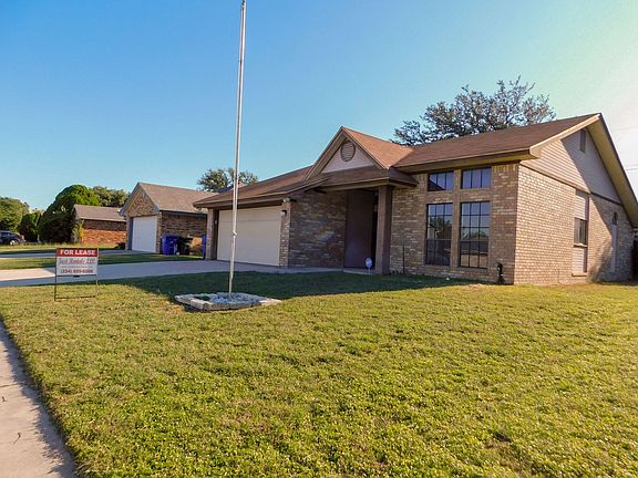 3rd image of 204 Appaloosa Dr