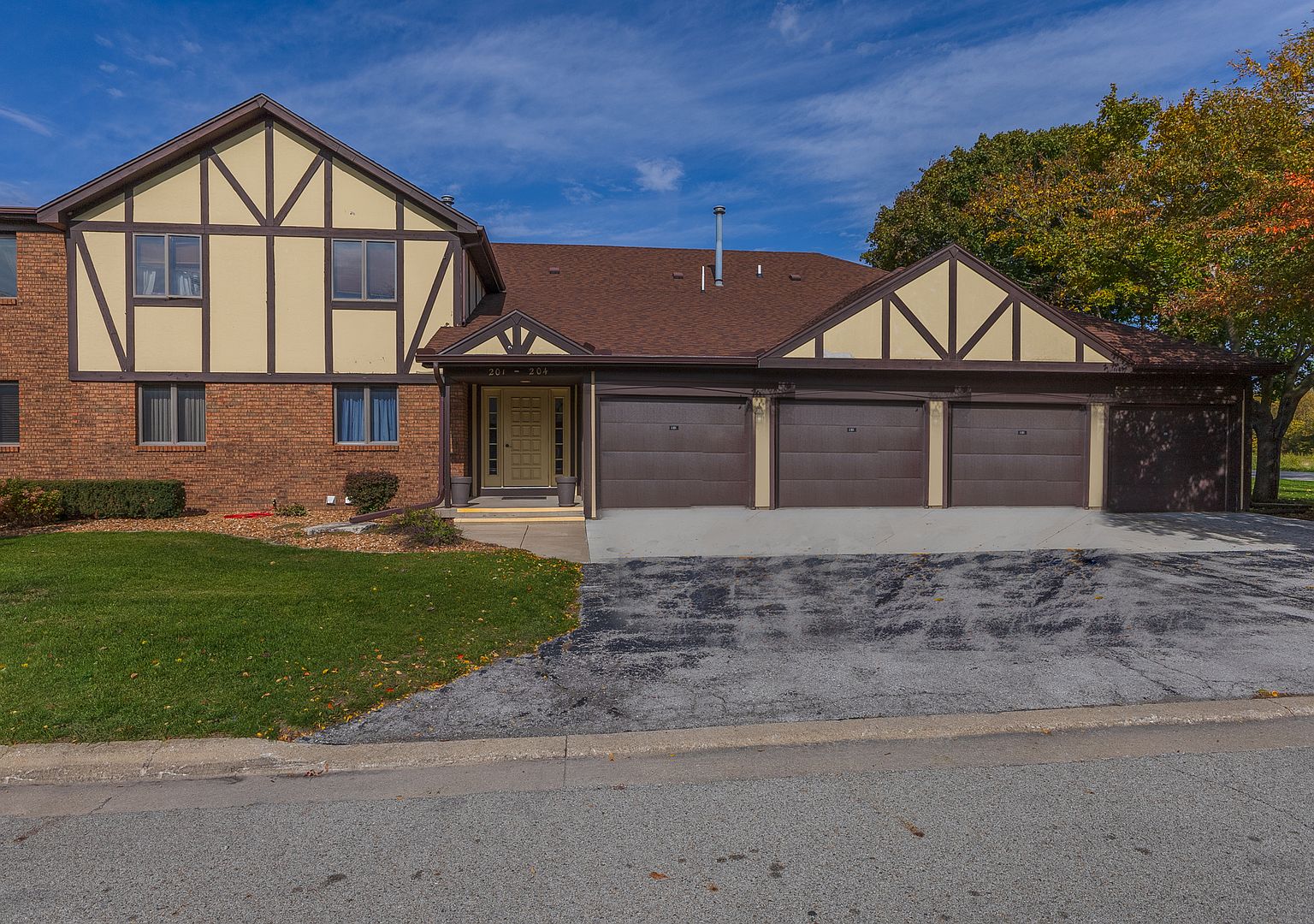 201 Carol Ct D1, Pontiac, IL 61764 Zillow