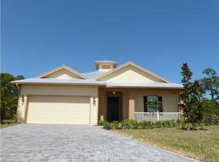 2460 NW Hummingbird Cir, Stuart, FL 34994