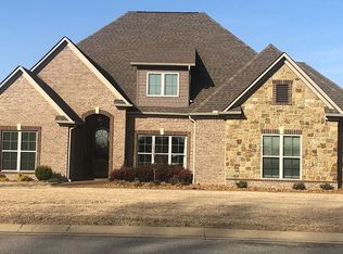 43 Rockwood Dr, Jackson, TN 38305