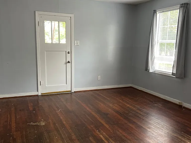 810 Marvin Ave — Photo 5
