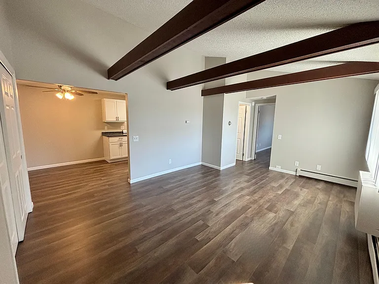 Capitol View Apartments — Photo 16