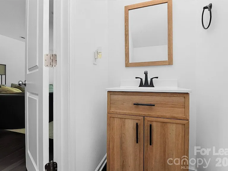 2038 Eddie Massey Ln — Photo 23