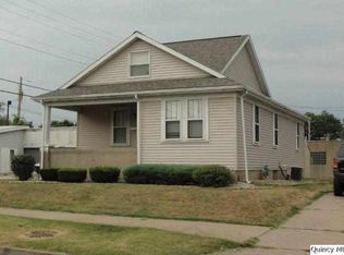 1025 N 20th St, Quincy, IL 62301
