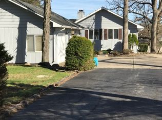 1108 Holiday Dr, Somonauk, IL 60552