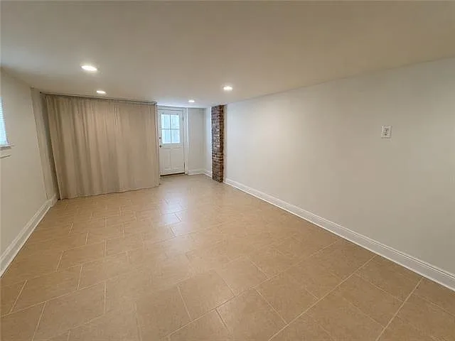 838 Weiblen Pl — Photo 8