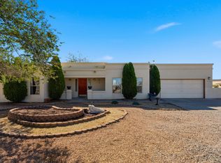 2216 Flagstone Rd NE, Rio Rancho, NM 87124