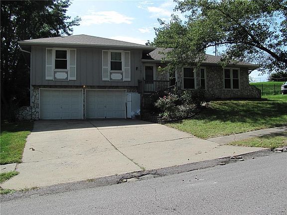 2nd image of 7707 Everett Ave