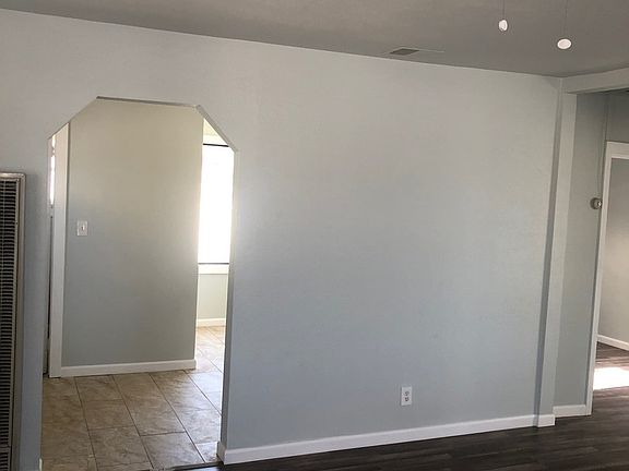 5th image of 430 W Beale St Unit B