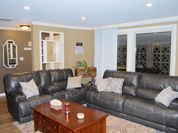 5th image of 5110 Nassau Dr