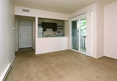 Windcrest Apartments — Photo 2