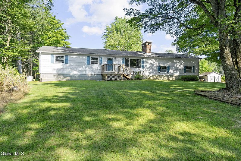 3rd image of 1427 Turnbull Road