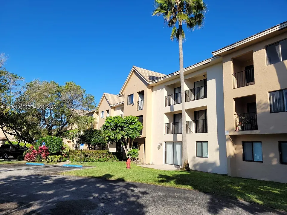 10001 W Atlantic Blvd #324