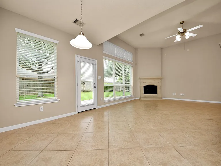 24122 Haywards Crossing Ln — Photo 19