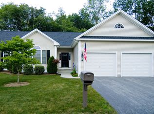 17 Village Ct, Colchester, CT 06415