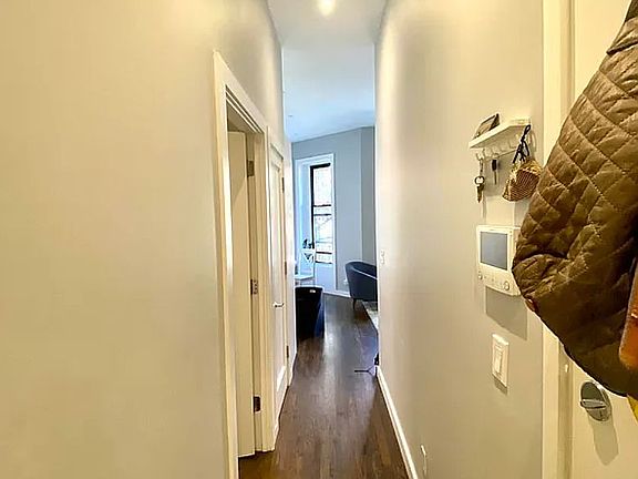 5th image of 202 W 83rd St APT 4F