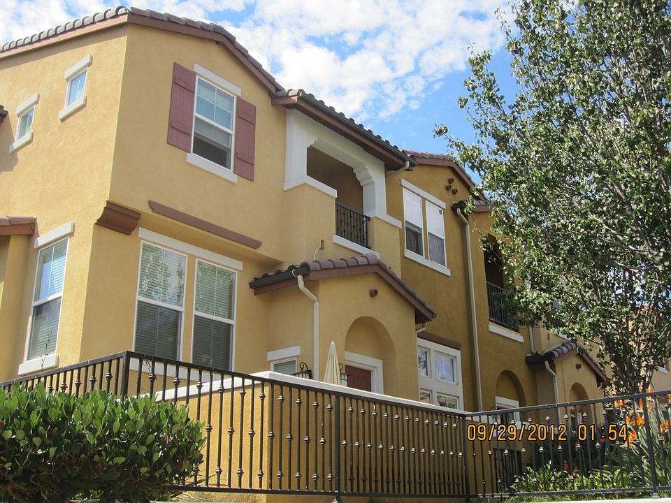 1st image of 711 Mariposa Cir