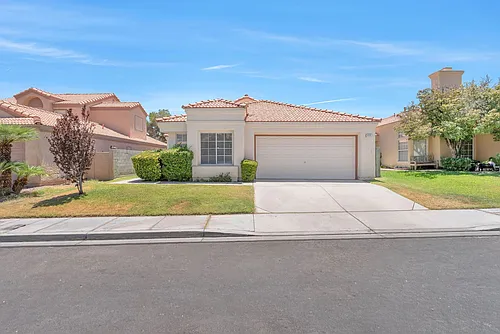9725 Horizon Hills Dr Photo 1