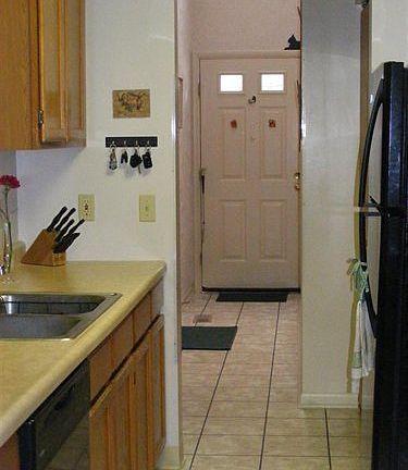 3rd image of 7674 Creekwood Ln #E19